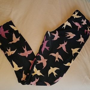 RARE LULAROE ONSIZE LEGGINGS